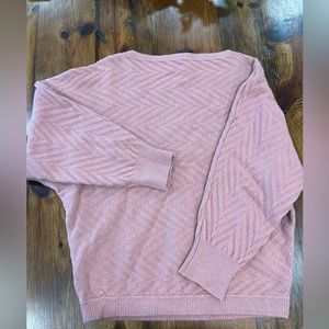 Salmon 3-Quarter Sleeve Sweater Size M
